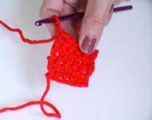 crochet red heart